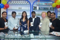 Yamini Bhaskar Launches 38th CELLBAY Mobile Store